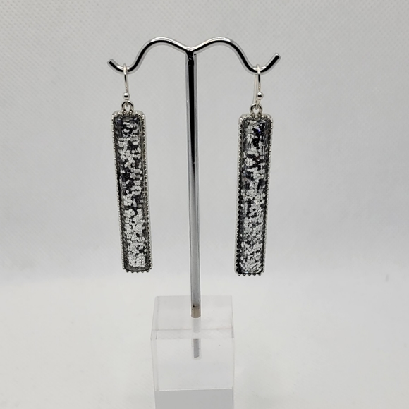 Jewelry - Silver Glitter Earrings